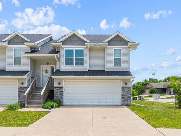 347 Cypress Court , Solon, IA 52333