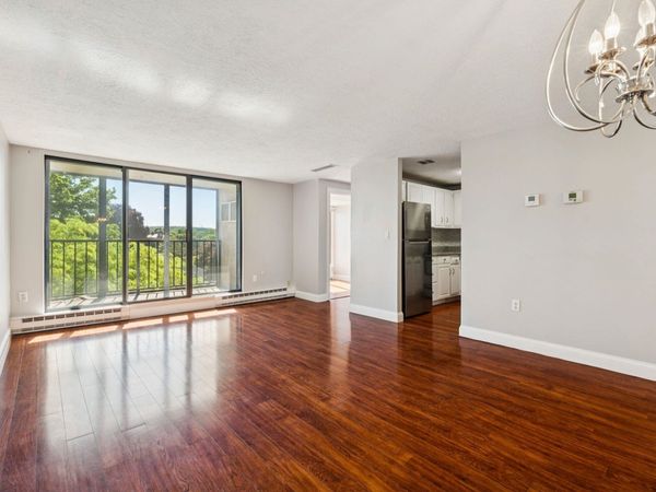 55 River Road, Unit 6A, Manchester, NH 03104