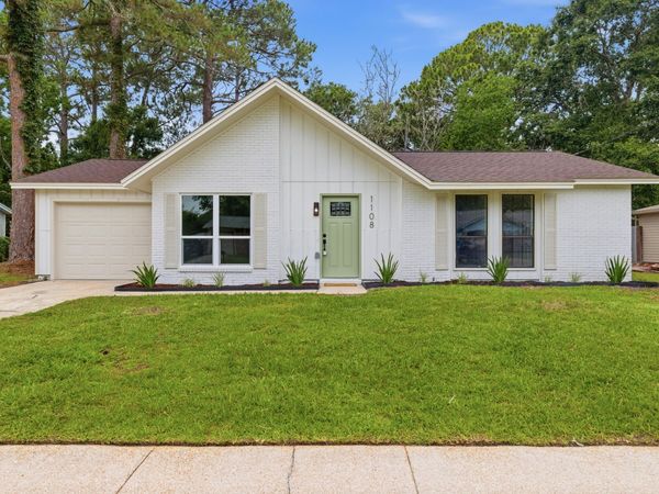 1108 Green Tree Court, Fort Walton Beach, FL 32547