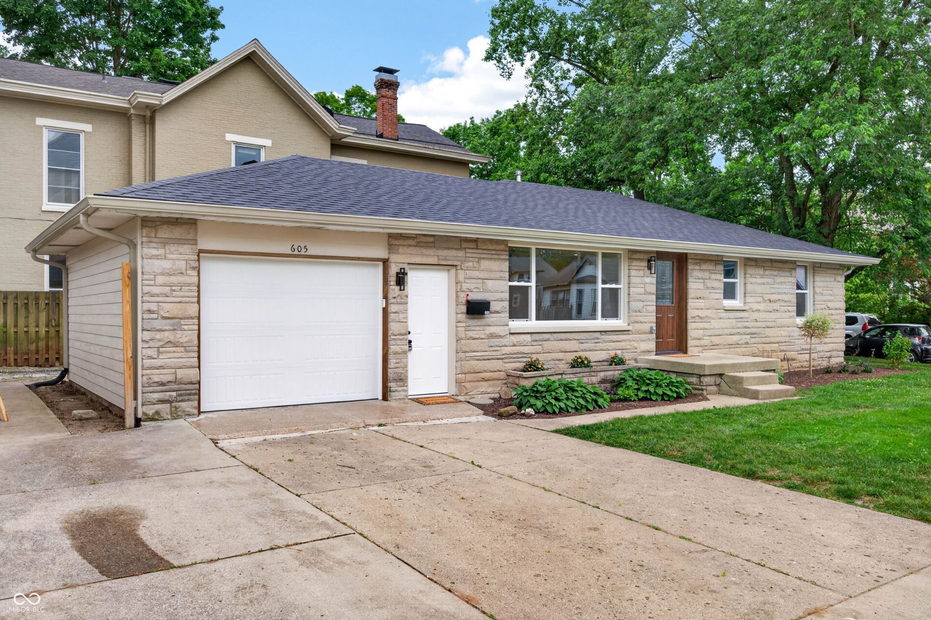 605 8th, Columbus, IN 47201 Main Photo