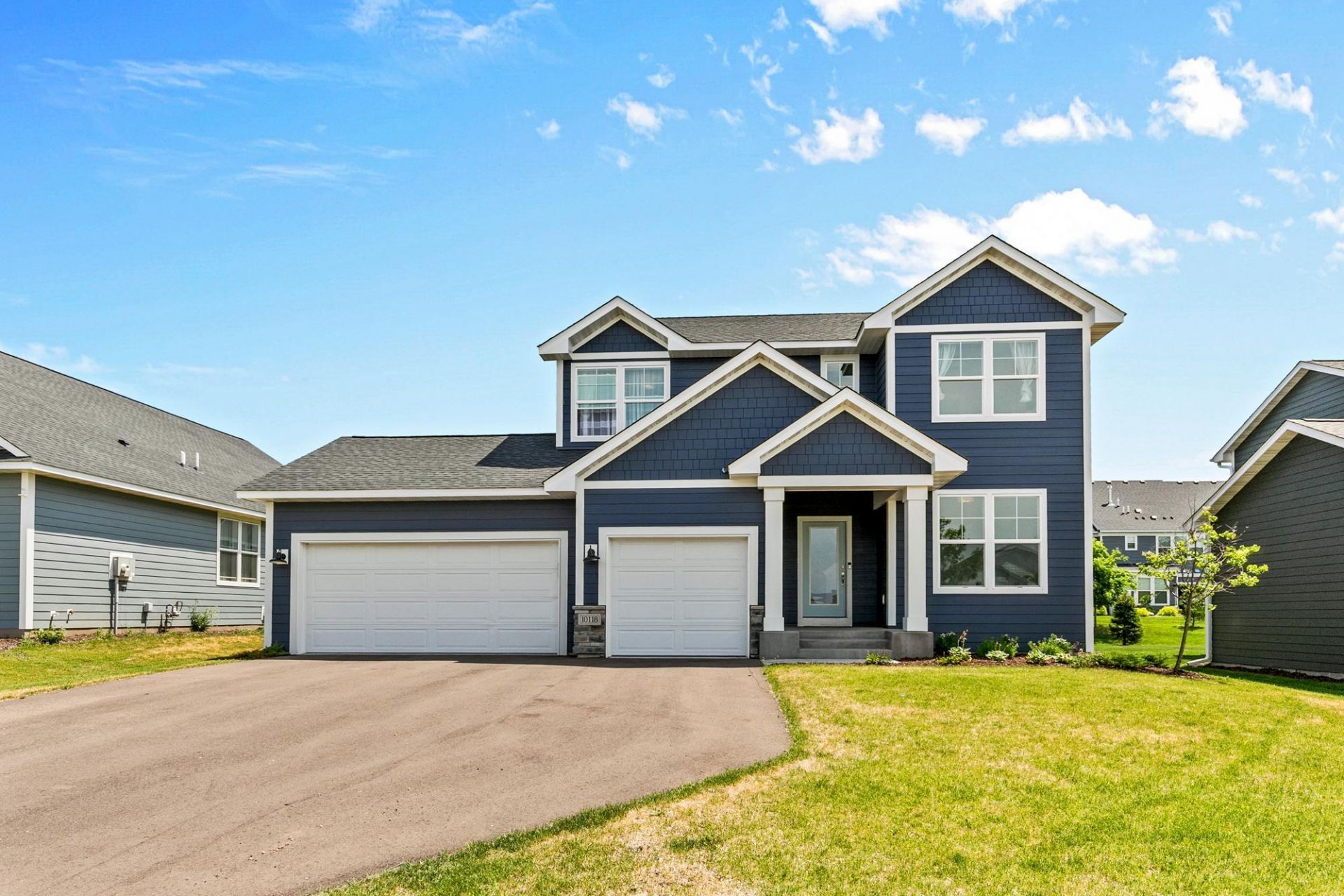 10118 Arrowwood Trail, Woodbury, MN 55129