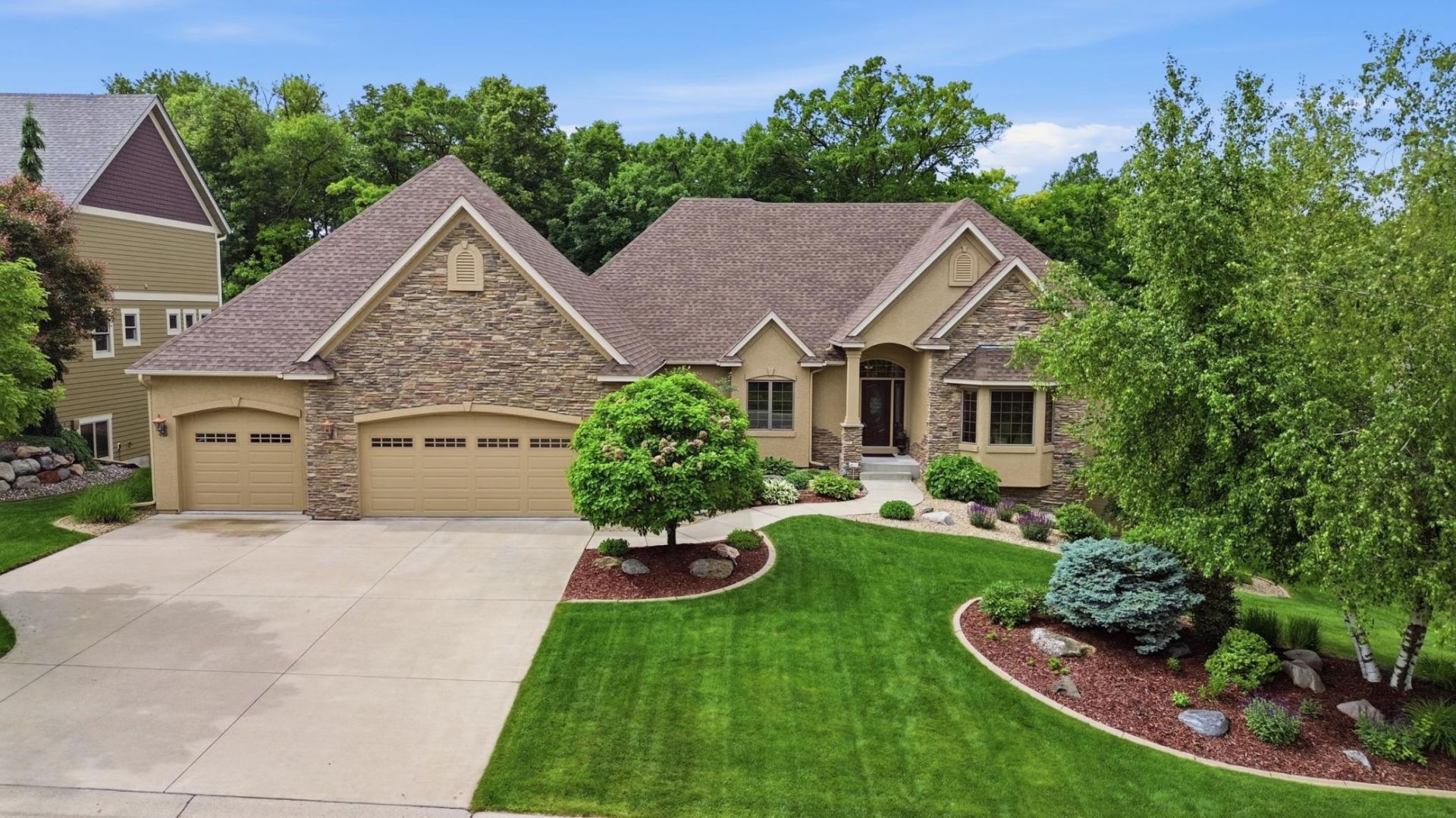 3249 Wilds Ridge NW, Prior Lake, MN 55372
