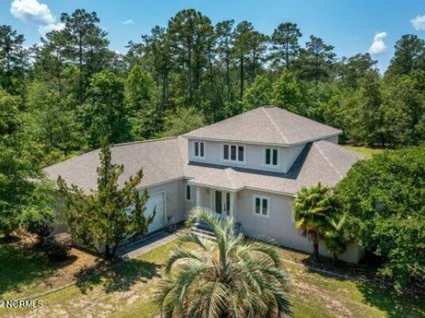 301 Sandy Point Drive , Beaufort, NC 28516