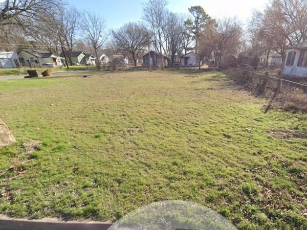 105 S 36th Avenue W, Tulsa, OK 74127