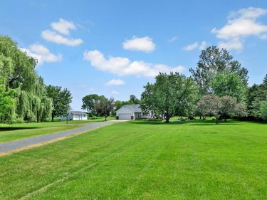 32951 Park Trail, Center City, MN 55012