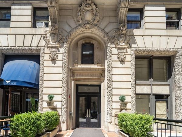 21 Beacon St, Unit 8G, Boston, MA 02108