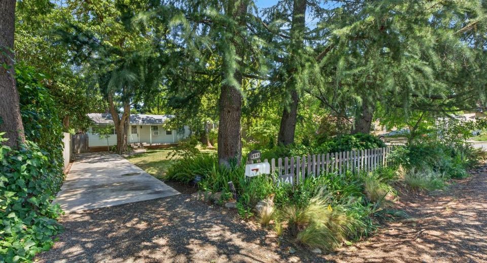 9161 Grove St, Elk Grove, CA 95624 Photo