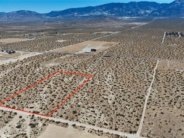 731 Sunset Road, Lucerne Valley, CA 92356