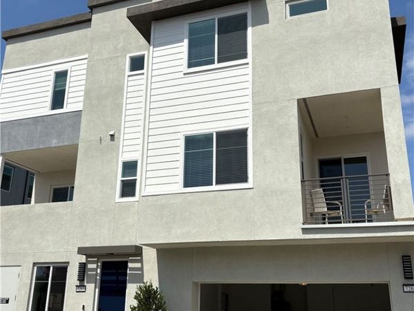 7267 Aura Circle, Huntington Beach, CA 92647