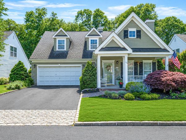 116 Golden Spruce Drive, Calverton, NY 11933