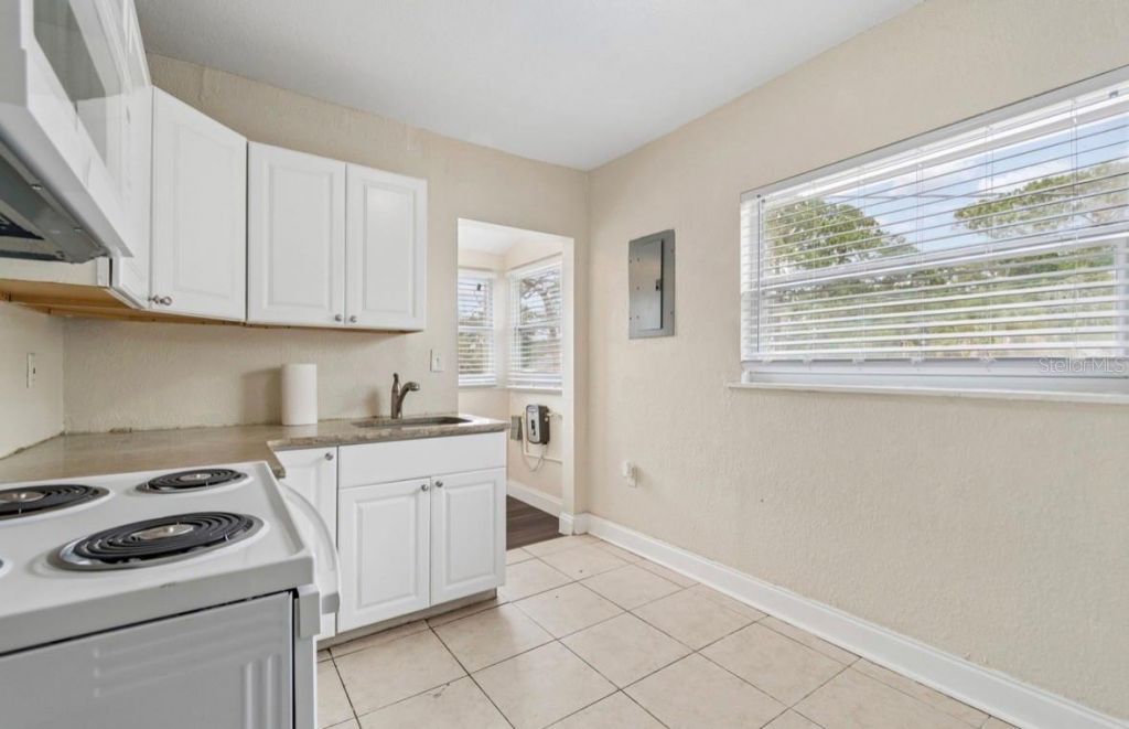 725 21st Avenue S, Saint Petersburg, FL 33705 Photo