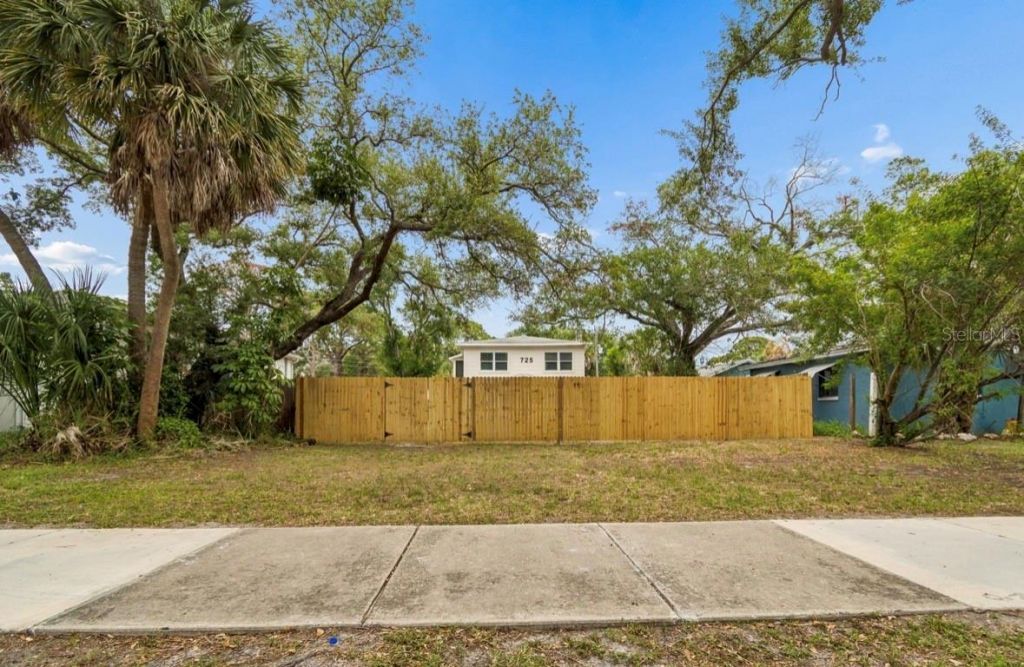 725 21st Avenue S, Saint Petersburg, FL 33705 Photo