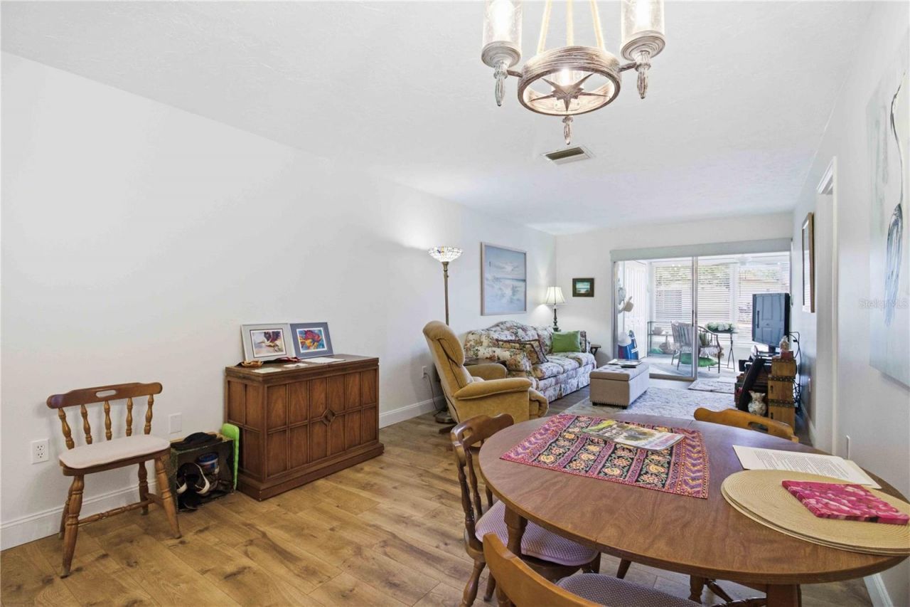 2814 Swifton Drive, Unit 108, Sarasota, FL 34231 Photo