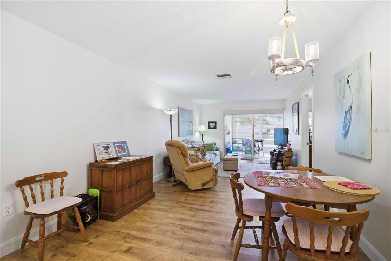 2814 Swifton Drive, Unit 108, Sarasota, FL 34231 Photo