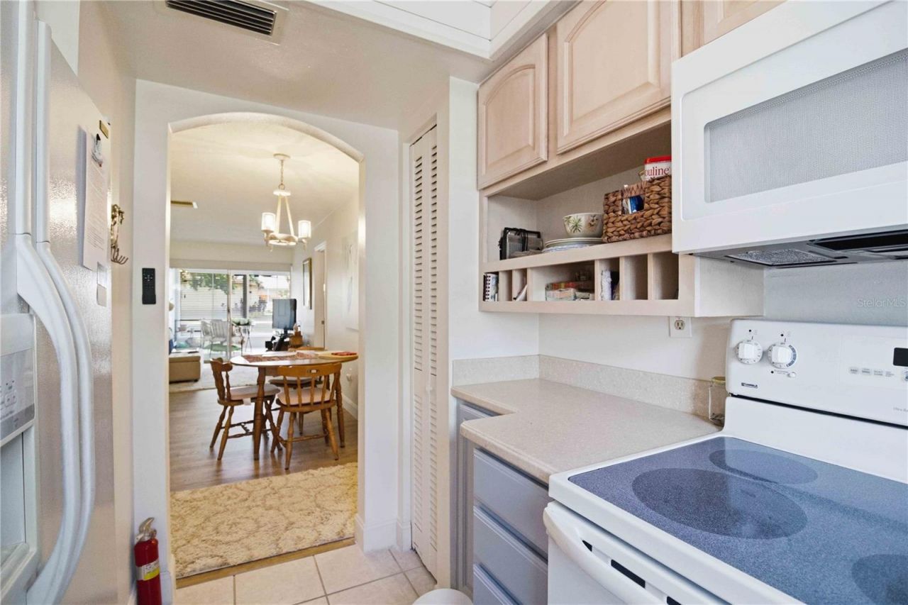 2814 Swifton Drive, Unit 108, Sarasota, FL 34231 Photo