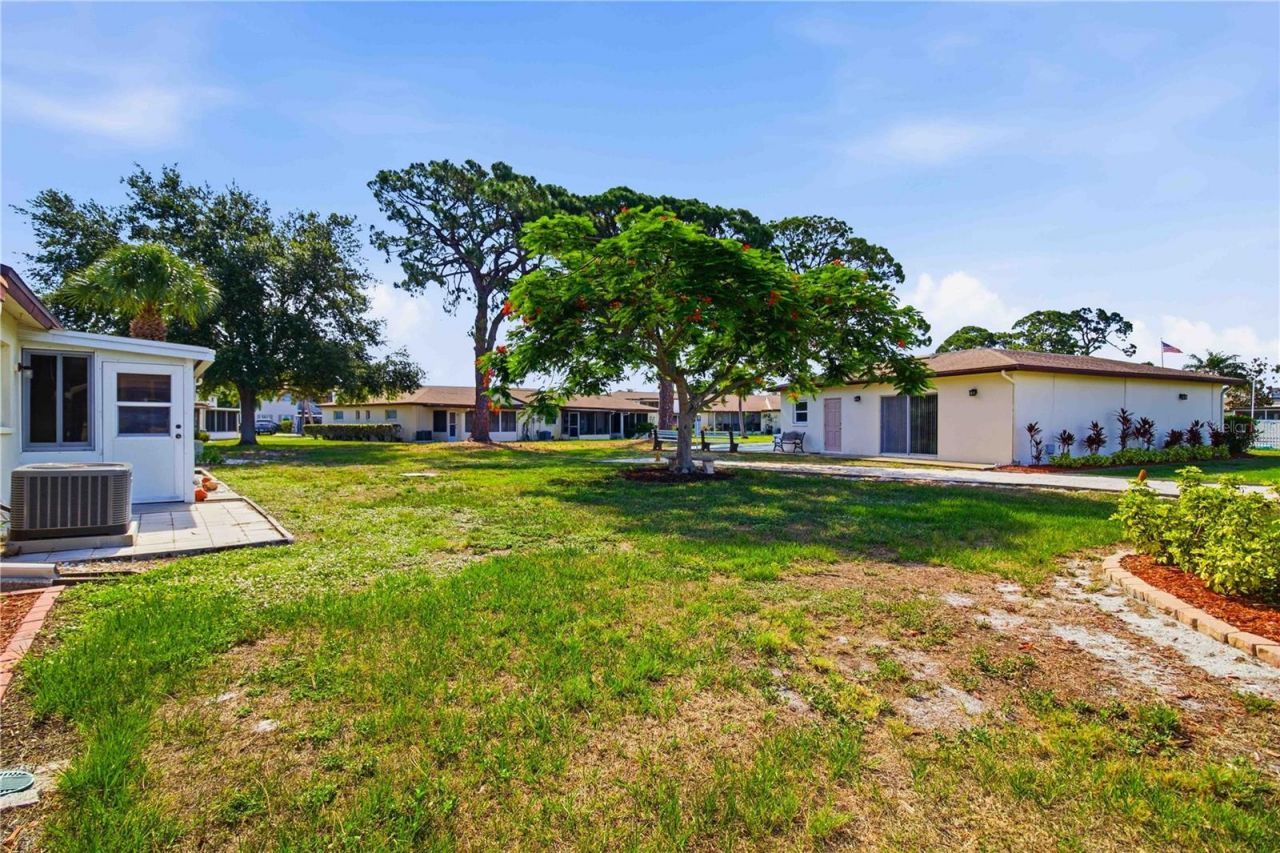 2814 Swifton Drive, Unit 108, Sarasota, FL 34231 Photo