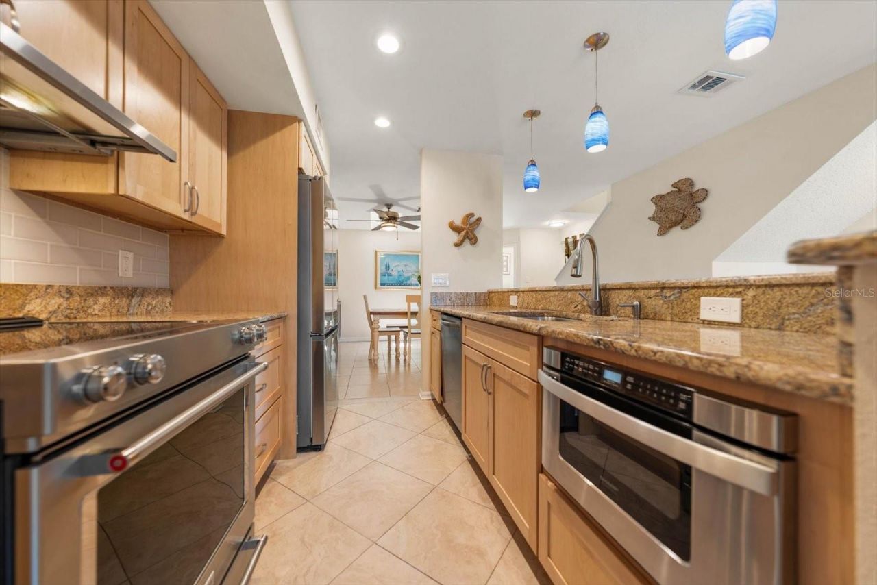 659 Garland Circle, Indian Rocks Beach, FL 33785 Photo