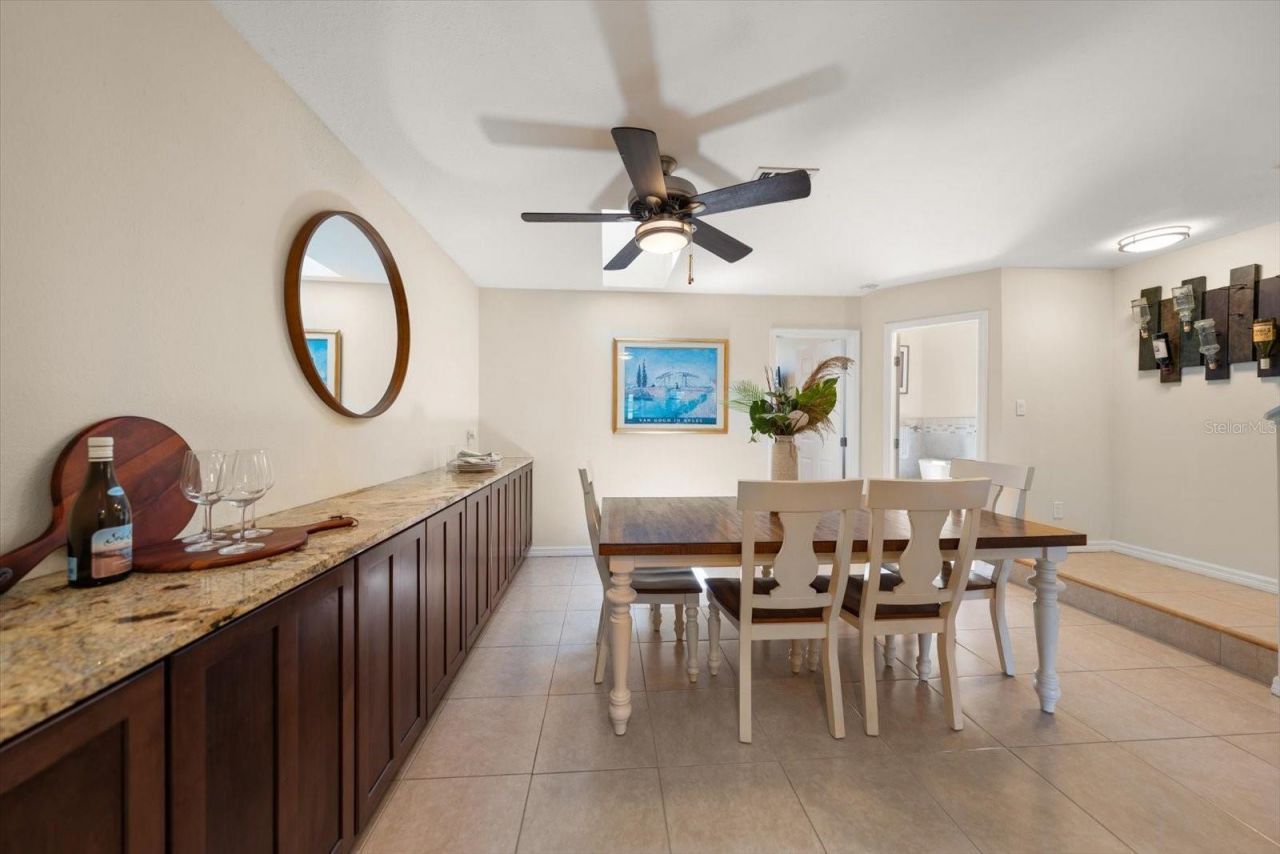 659 Garland Circle, Indian Rocks Beach, FL 33785 Photo