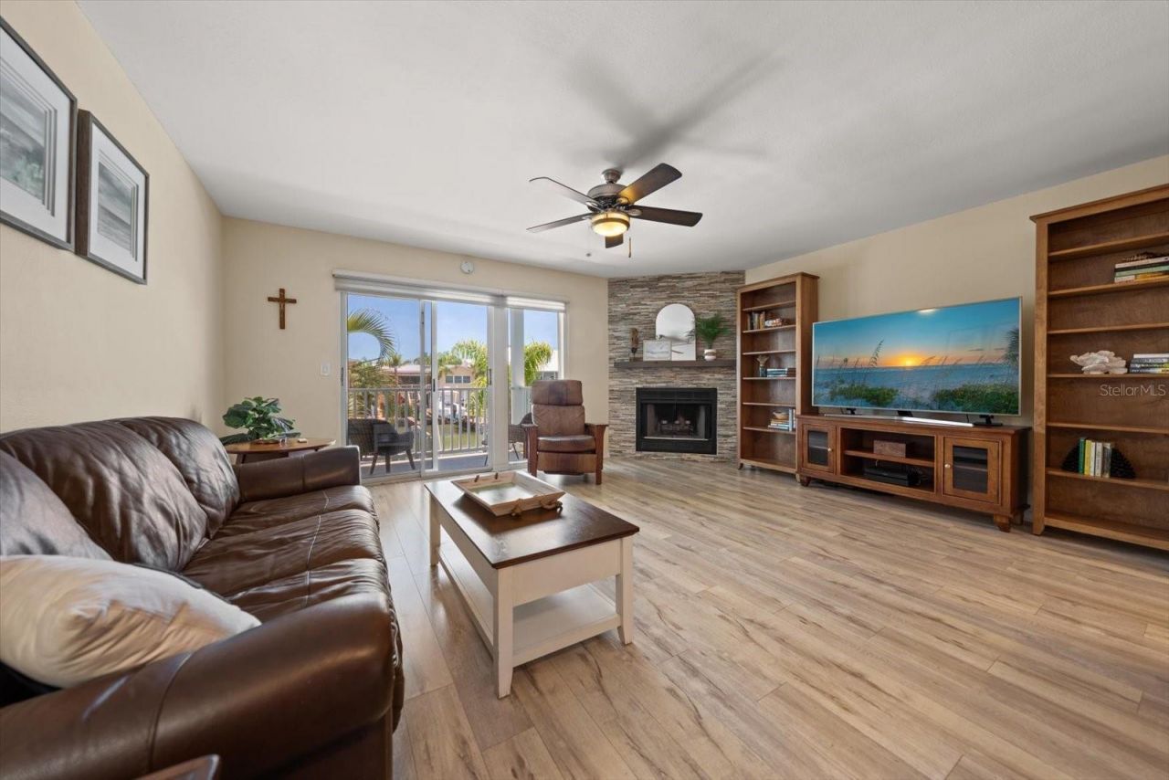 659 Garland Circle, Indian Rocks Beach, FL 33785 Photo