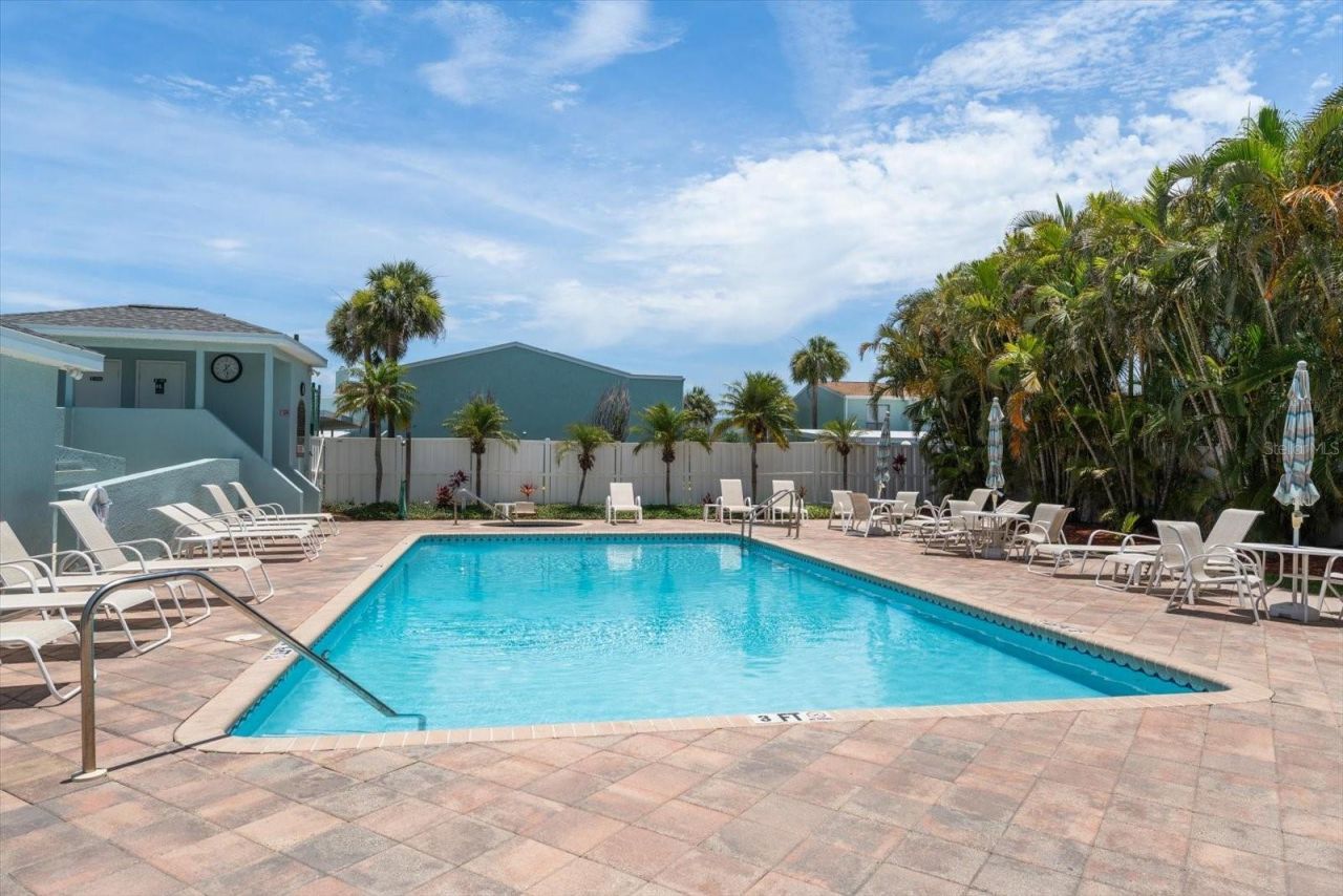 659 Garland Circle, Indian Rocks Beach, FL 33785 Photo