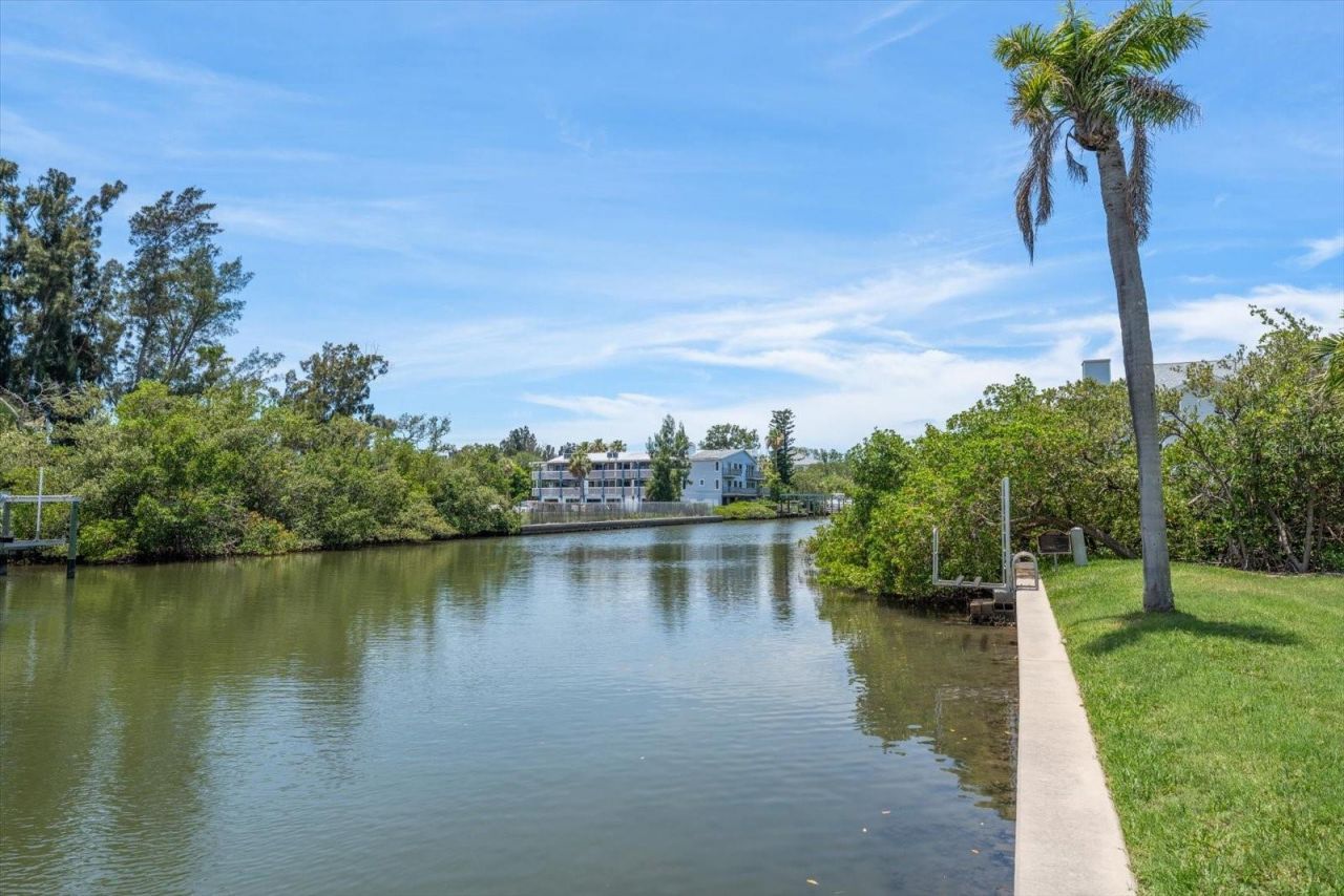 659 Garland Circle, Indian Rocks Beach, FL 33785 Photo
