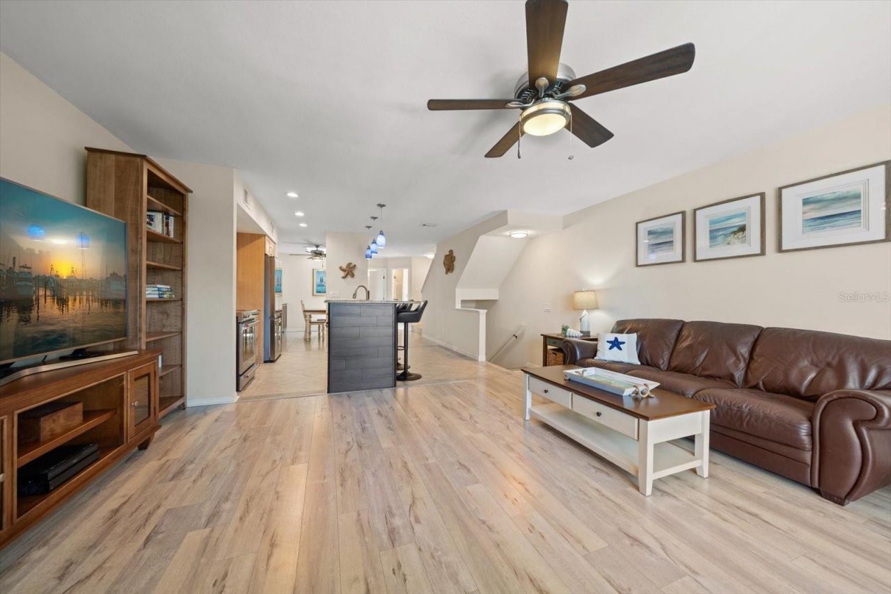 659 Garland Circle, Indian Rocks Beach, FL 33785 Photo