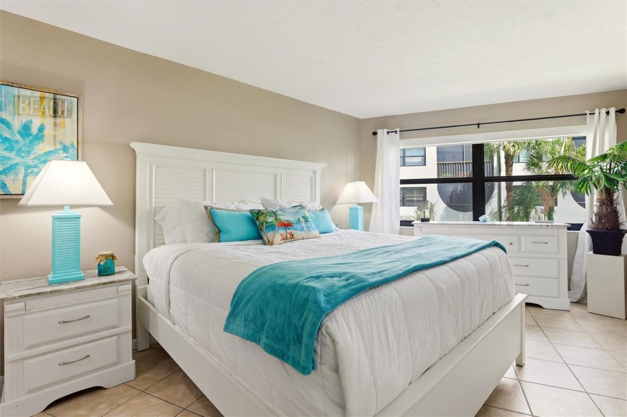 1011 Anglers Cove, Unit H203, Marco Island, FL 34145 Photo