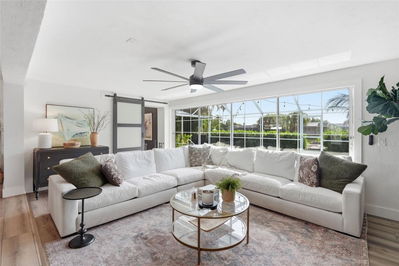 2835 SE 18th Avenue, Cape Coral, FL 33904 Photo