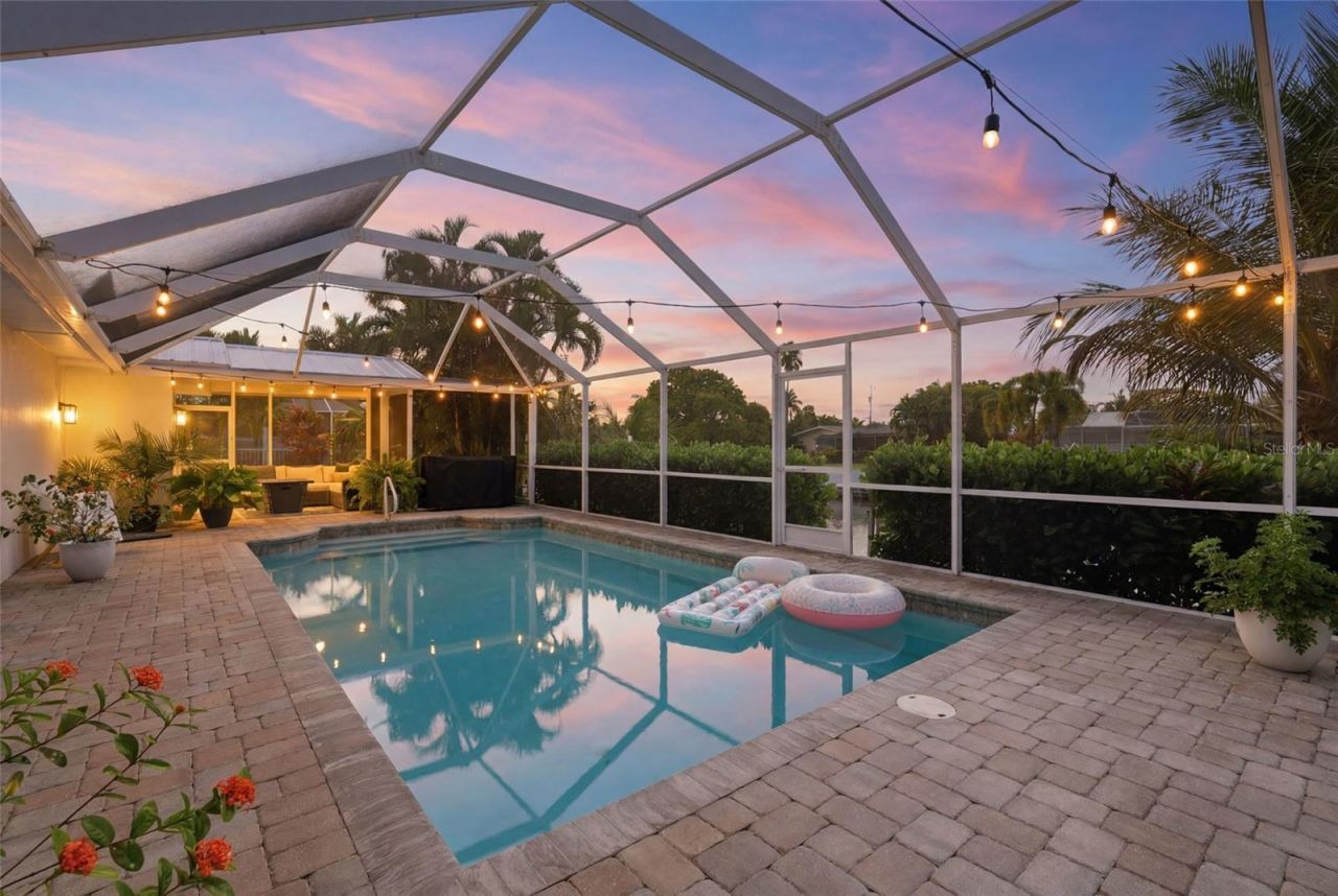 2835 SE 18th Avenue, Cape Coral, FL 33904 Photo
