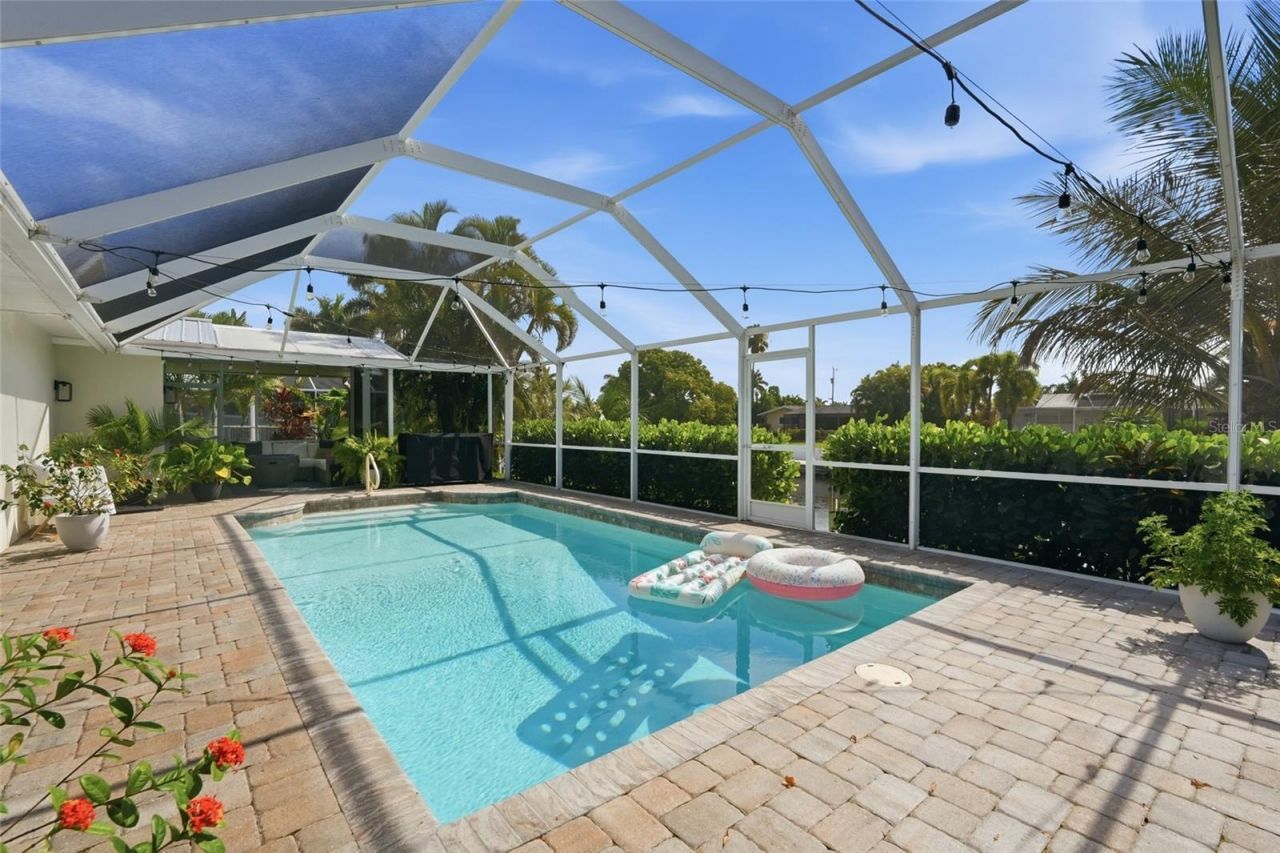 2835 SE 18th Avenue, Cape Coral, FL 33904 Photo