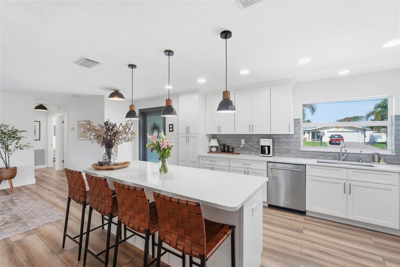 2835 SE 18th Avenue, Cape Coral, FL 33904 Photo