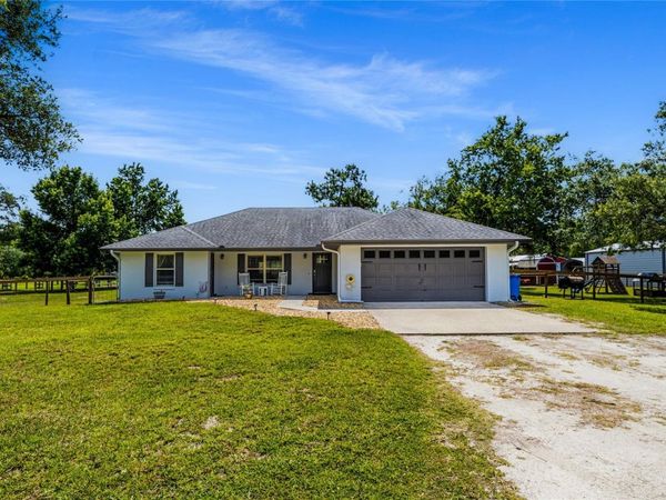 135 LINDA SUE DRIVE, LAKE HELEN, FL 32744