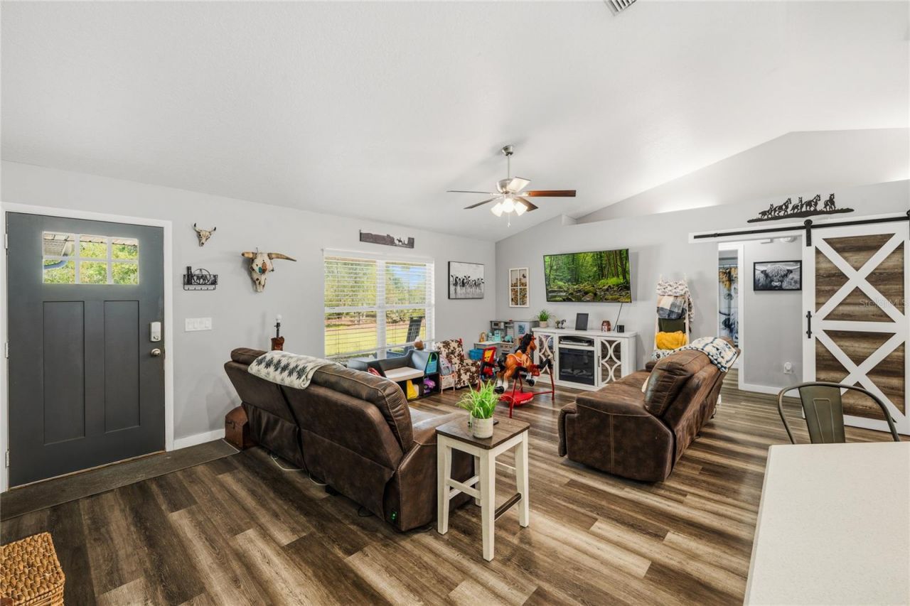 135 Linda Sue Drive, Lake Helen, FL 32744 Photo