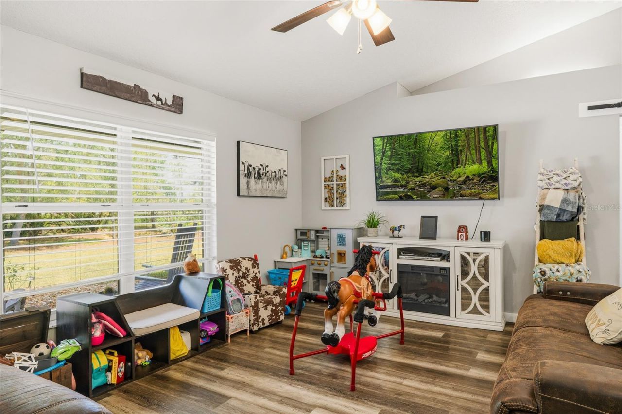 135 Linda Sue Drive, Lake Helen, FL 32744 Photo