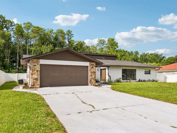 4545 DEBBIE LANE , LUTZ, FL 33559