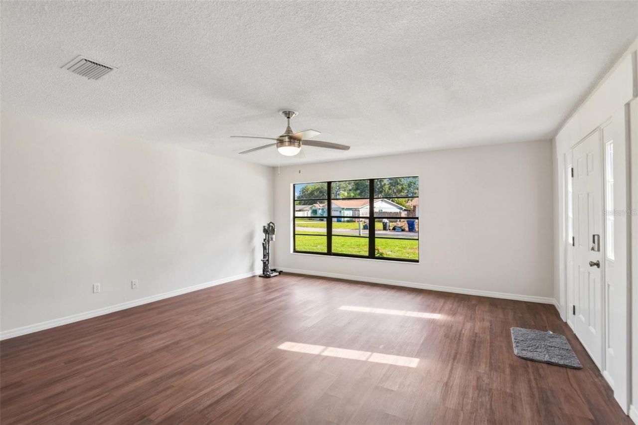 4545 Debbie Lane, Lutz, FL 33559 Photo