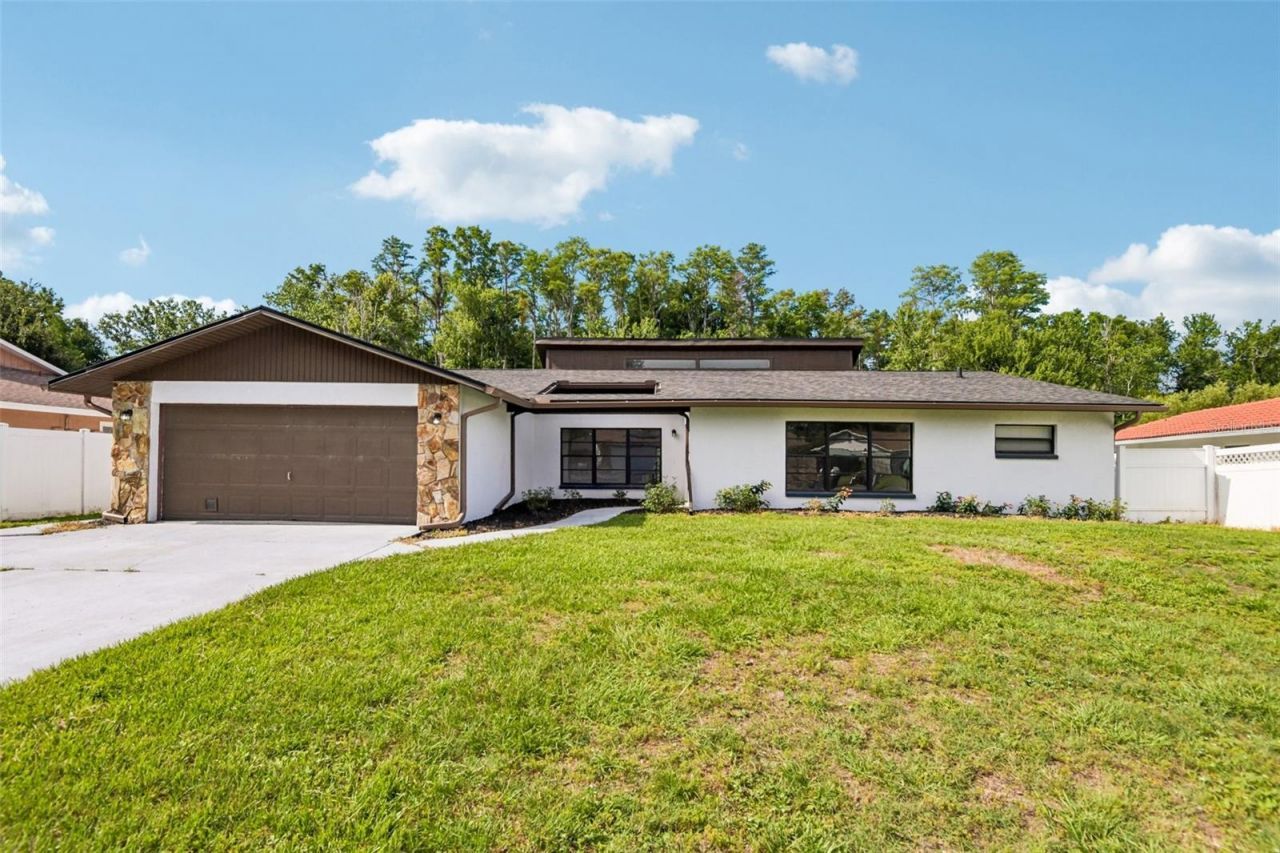 4545 Debbie Lane, Lutz, FL 33559 Photo