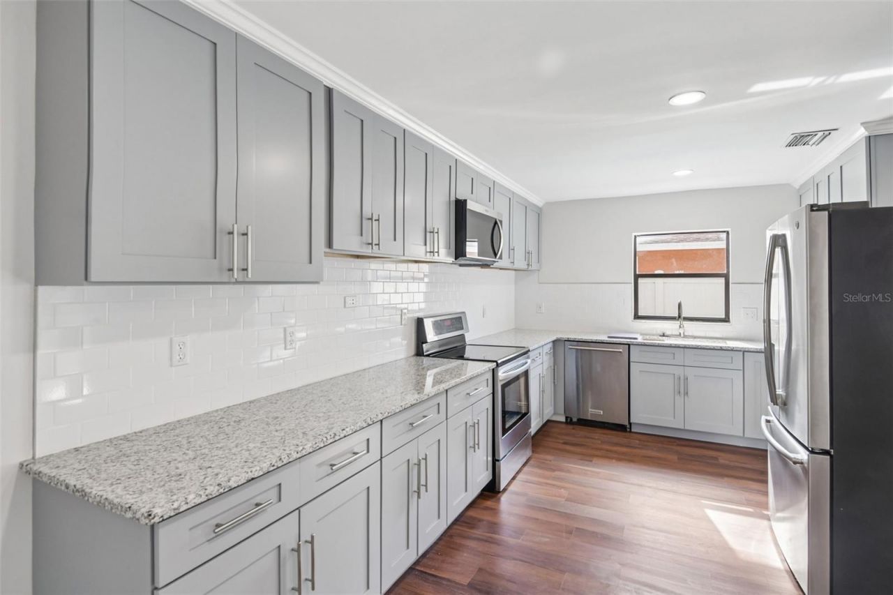 4545 Debbie Lane, Lutz, FL 33559 Photo