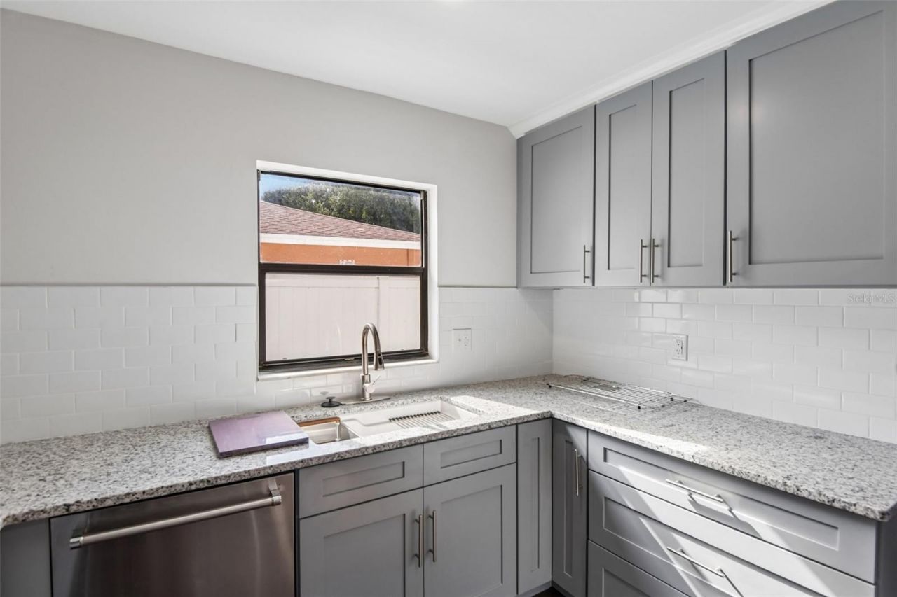 4545 Debbie Lane, Lutz, FL 33559 Photo