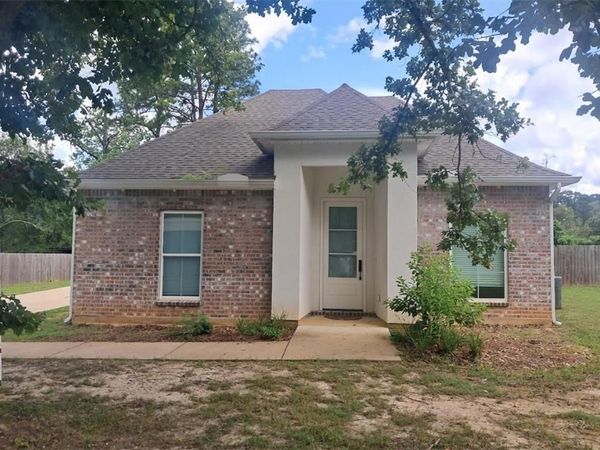 128 TALL TIMBERS Lane, Ball, LA 71360