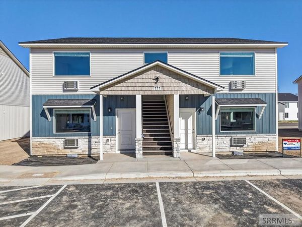5405 Park Lawn Drive, Unit 103, CHUBBUCK, ID 83202