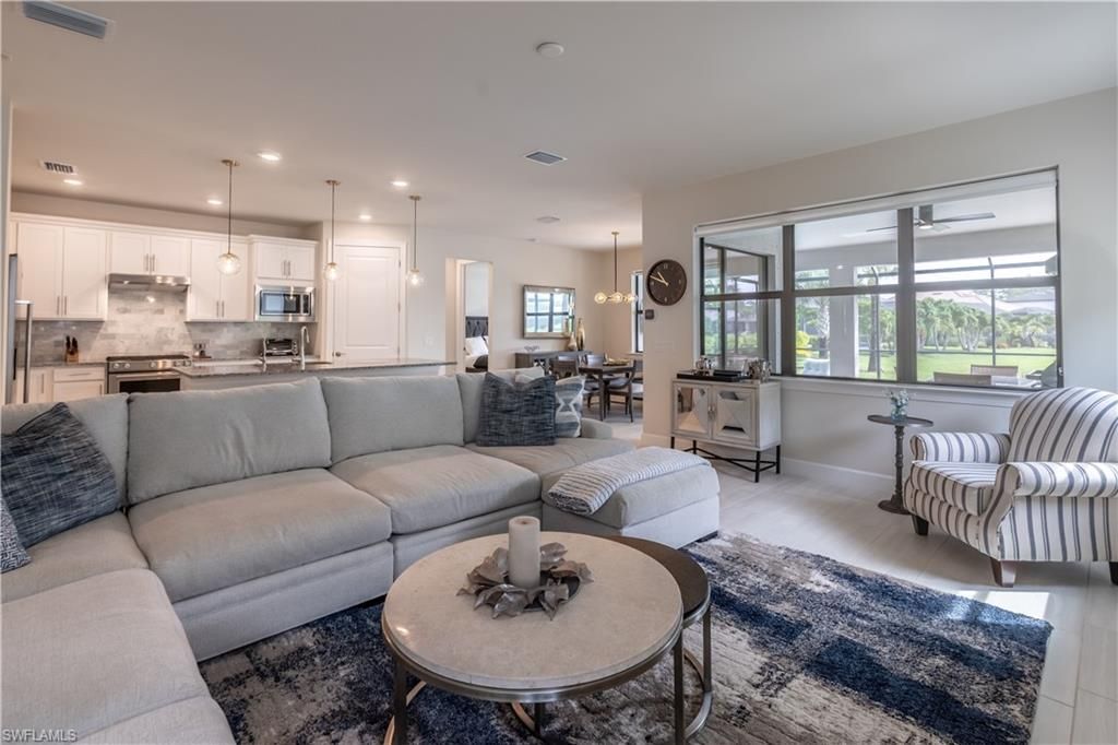 6727 Pennyroyal Dr, Naples, FL 34114 Photo
