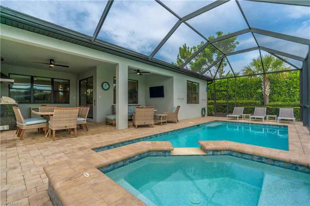 6727 Pennyroyal Dr, Naples, FL 34114 Photo
