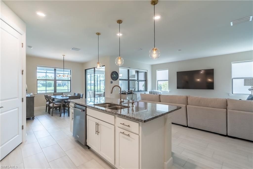 6727 Pennyroyal Dr, Naples, FL 34114 Photo