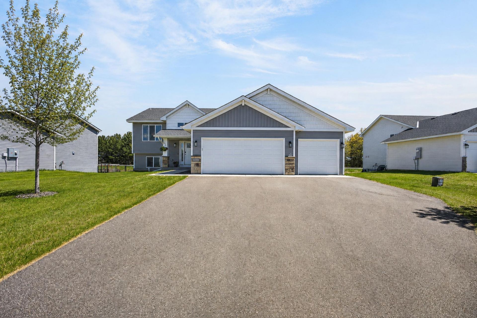 25695 Euclid Avenue, Wyoming, MN 55092