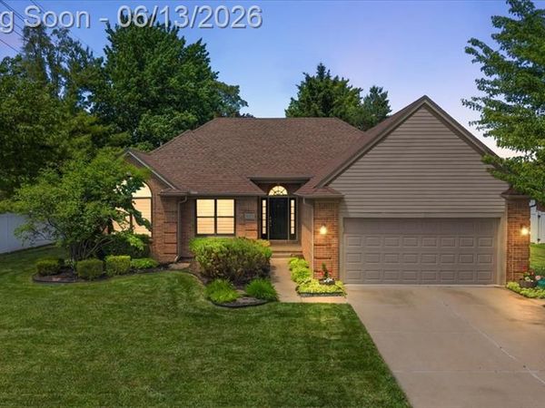 15213 Meerschaert Drive , Macomb Twp, MI 48042