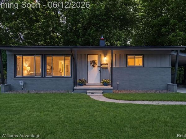 20250 Brentwood Street, Livonia, MI 48152