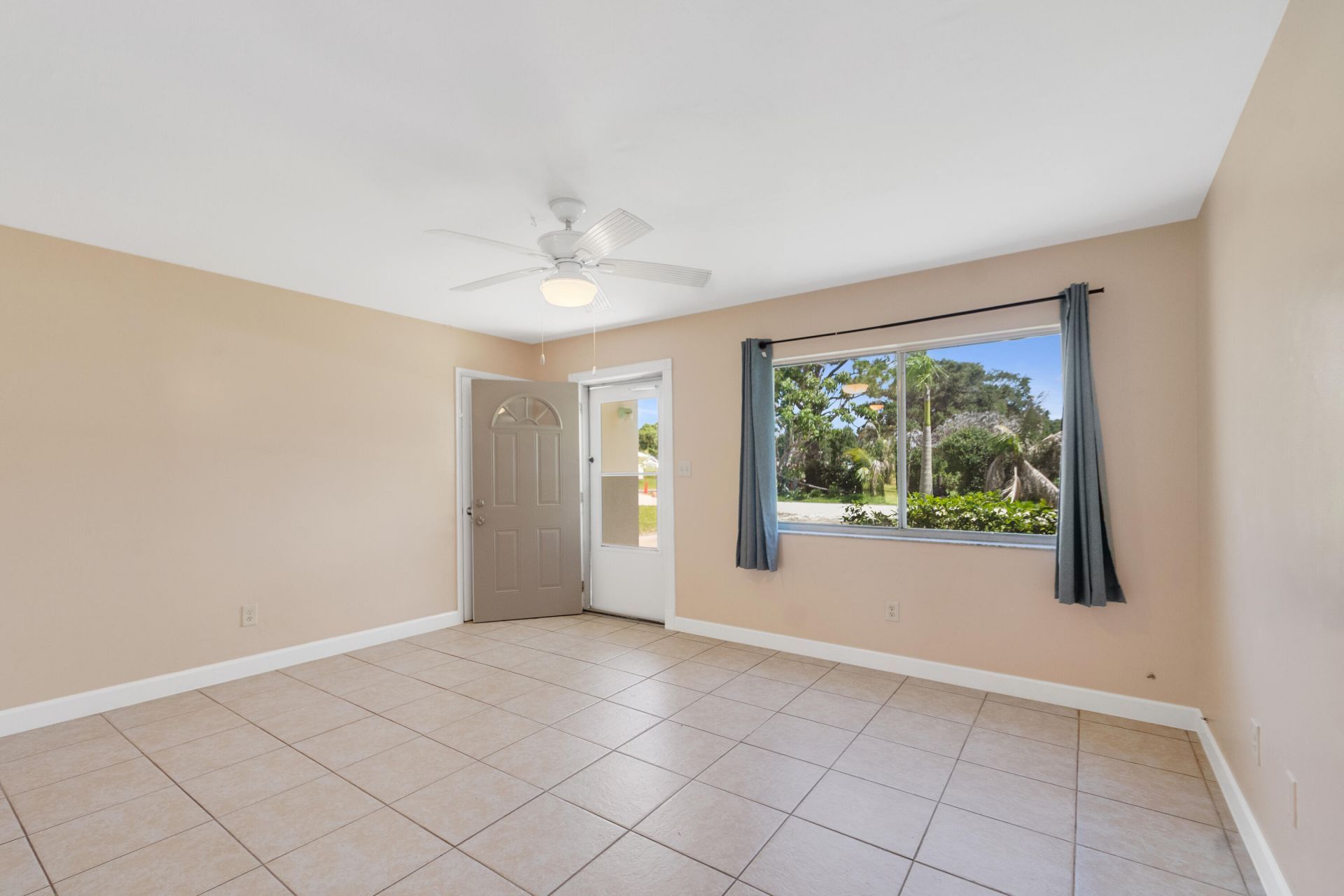 6195 7th Street, Vero Beach, FL 32968 Photo