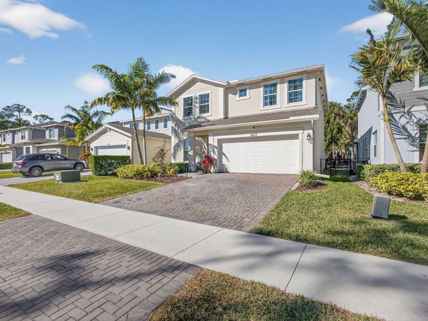 6607 Pointe Of Woods Drive, West Palm Beach, FL 33415