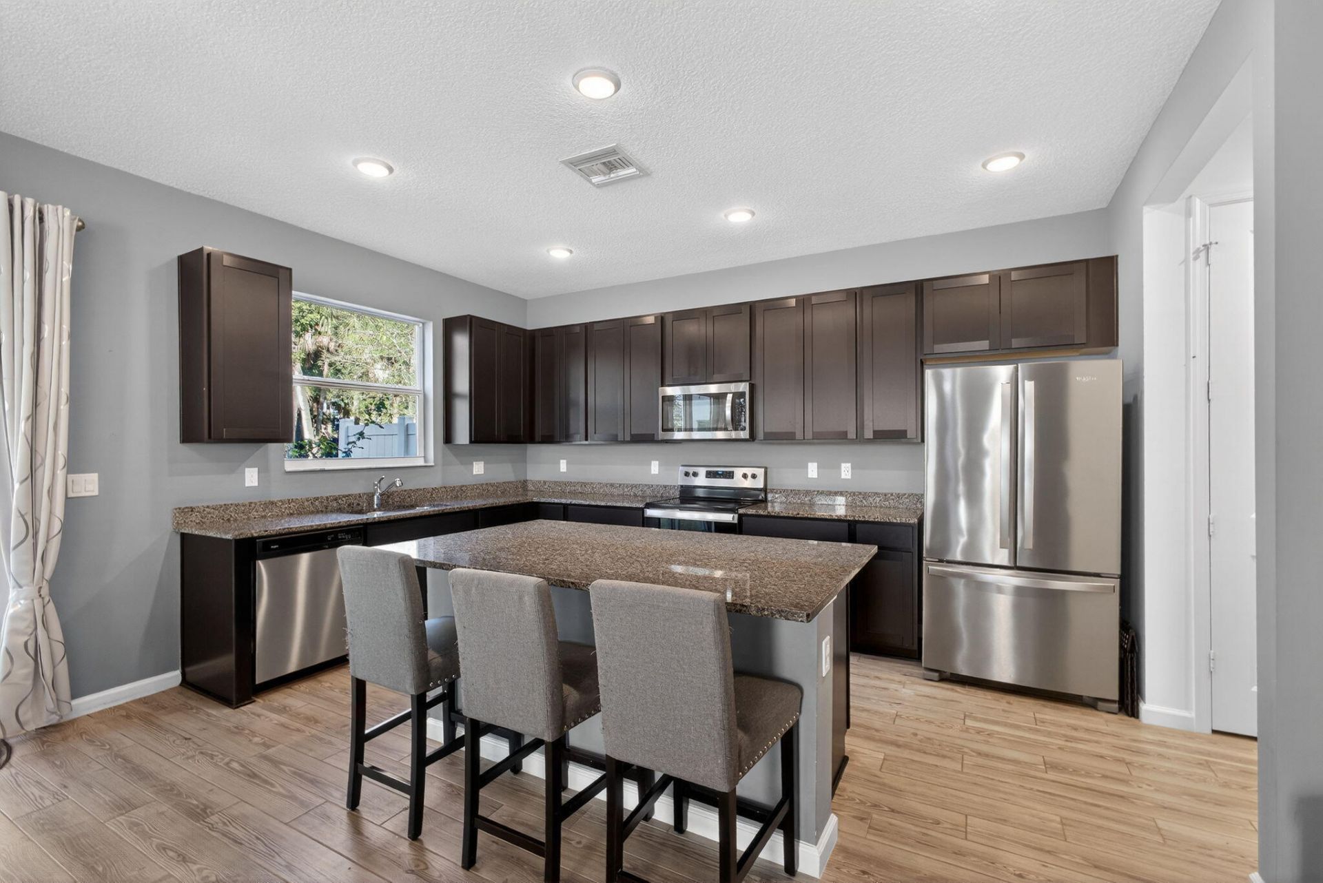 6607 Pointe Of Woods Drive, West Palm Beach, FL 33415 Photo